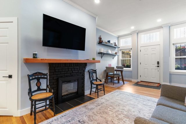 560 Columbus Avenue 1, Boston, MA 02118