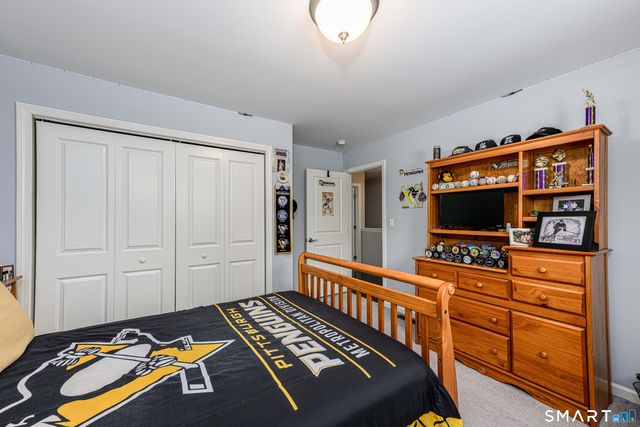 2 Farmington Drive, North Branford, CT 06472