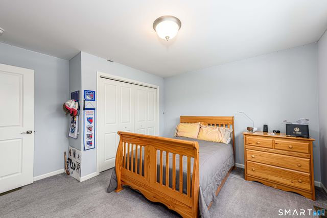 2 Farmington Drive, North Branford, CT 06472