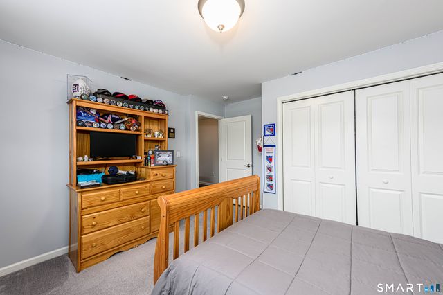 2 Farmington Drive, North Branford, CT 06472