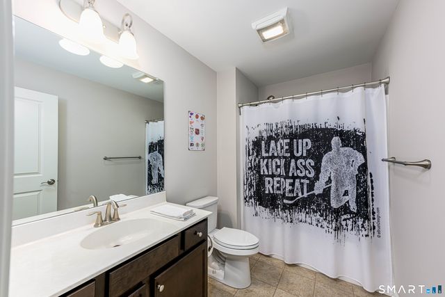 2 Farmington Drive, North Branford, CT 06472