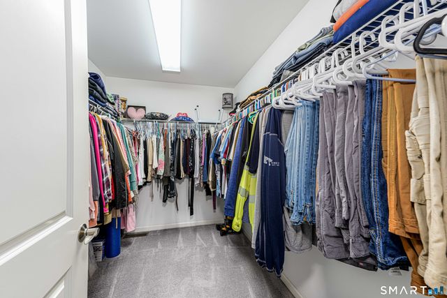 2 Farmington Drive, North Branford, CT 06472