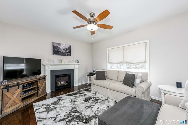 2 Farmington Drive, North Branford, CT 06472