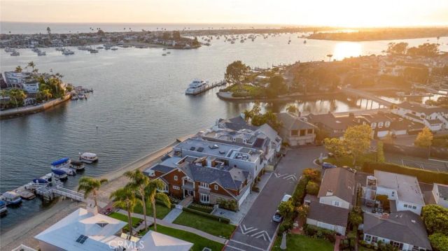 8 Beacon Bay, Newport Beach, CA 92660