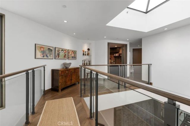 8 Beacon Bay, Newport Beach, CA 92660