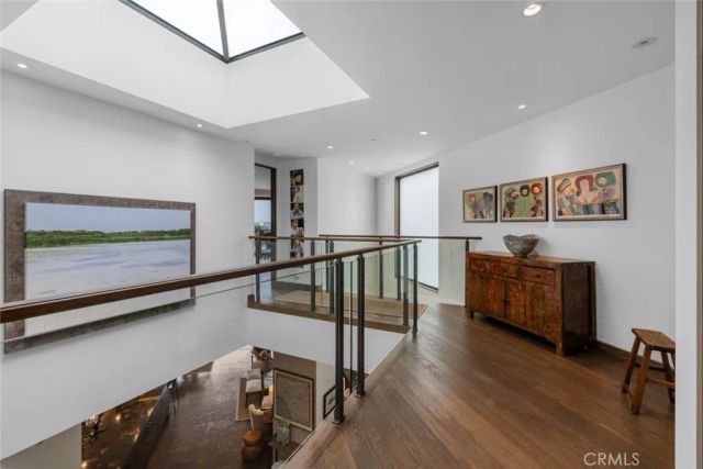 8 Beacon Bay, Newport Beach, CA 92660