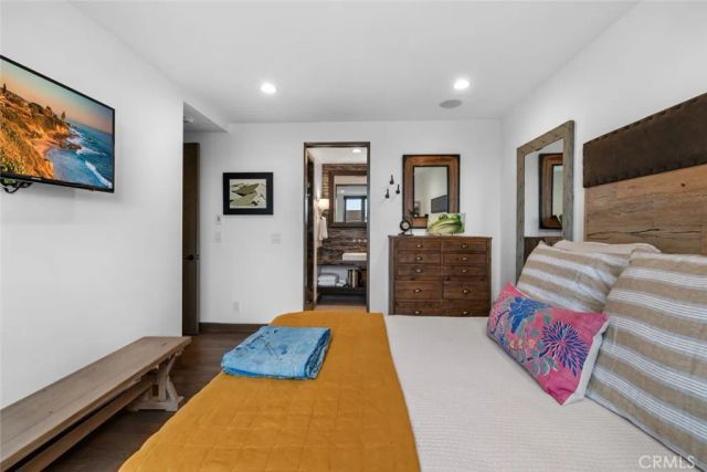 8 Beacon Bay, Newport Beach, CA 92660