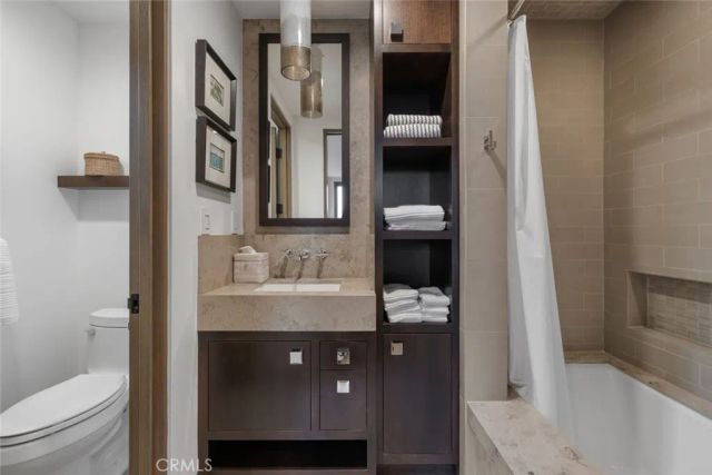 8 Beacon Bay, Newport Beach, CA 92660