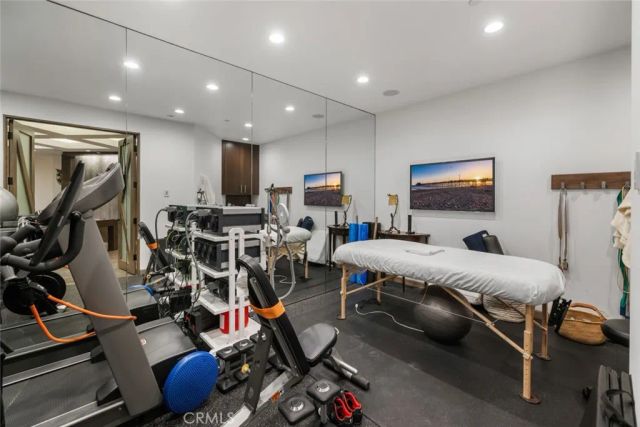 8 Beacon Bay, Newport Beach, CA 92660