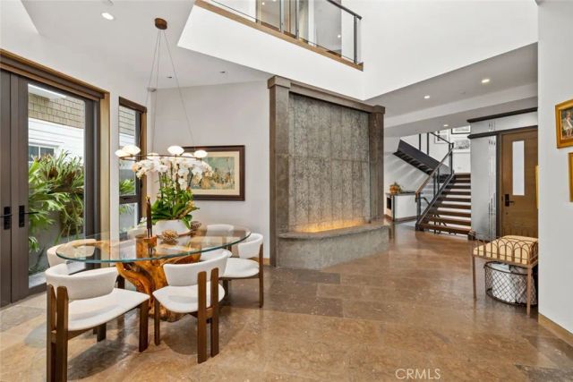 8 Beacon Bay, Newport Beach, CA 92660