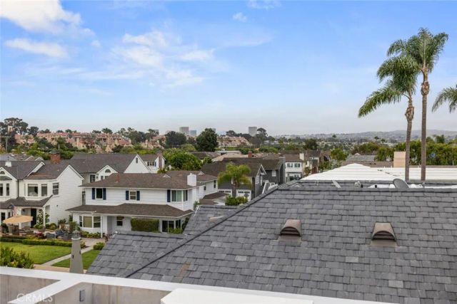 8 Beacon Bay, Newport Beach, CA 92660