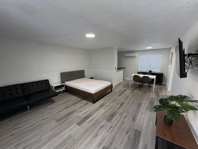 412 Sunset Drive 11, Pompano Beach, FL 33062