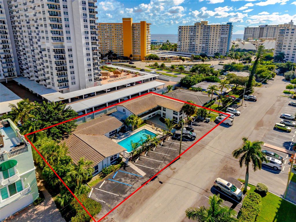 412 Sunset Drive 11, Pompano Beach, FL 33062
