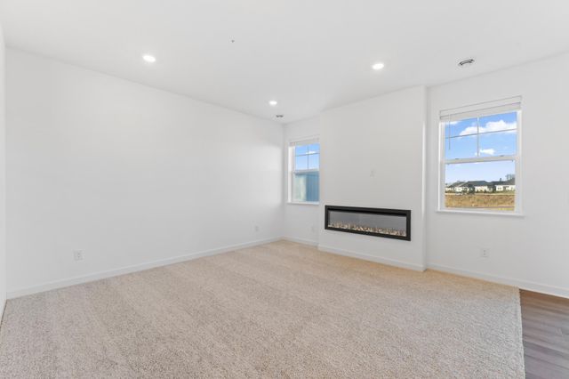 10515 Harbor Lane N, Maple Grove, MN 55369