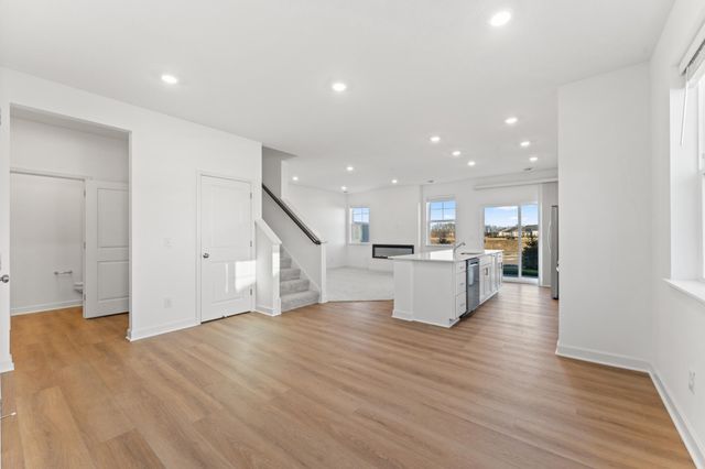 10515 Harbor Lane N, Maple Grove, MN 55369