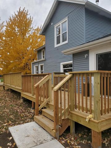 404 Sumner STREET, Genoa City, WI 53128