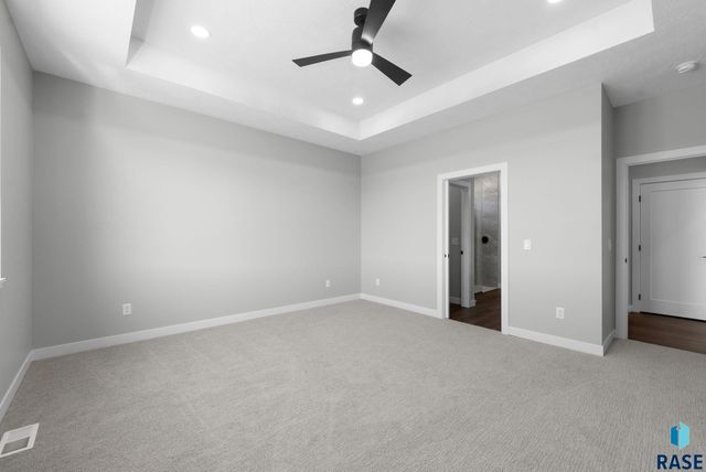 513 N Wildcat Dr Drive, Sioux Falls, SD 57110