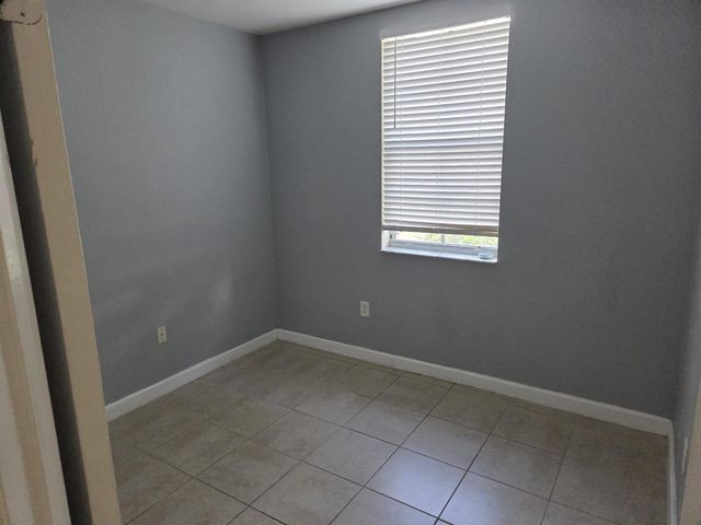 1575 NE 33 Avenue 101, Homestead, FL 33033