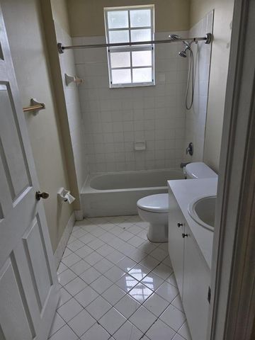 1575 NE 33 Avenue 101, Homestead, FL 33033