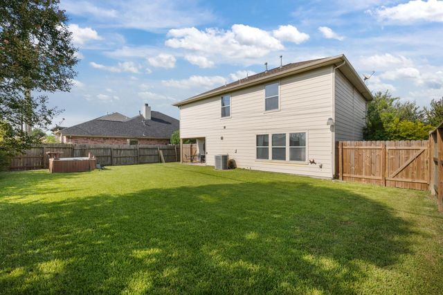 8115 Ginger Park Drive, Baytown, TX 77521