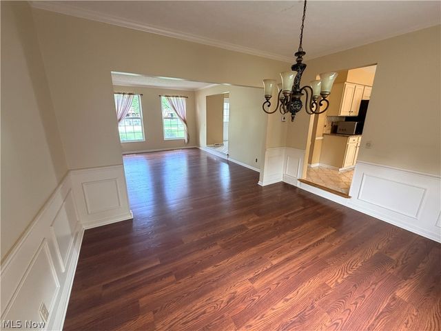 27111 Newton Circle, North Olmsted, OH 44070