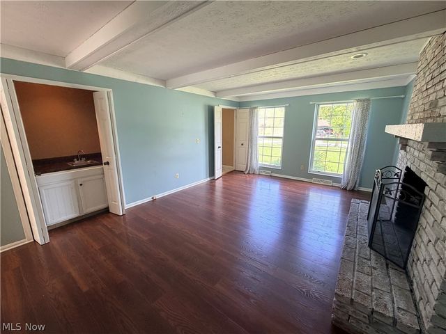 27111 Newton Circle, North Olmsted, OH 44070