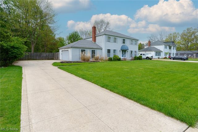 27111 Newton Circle, North Olmsted, OH 44070