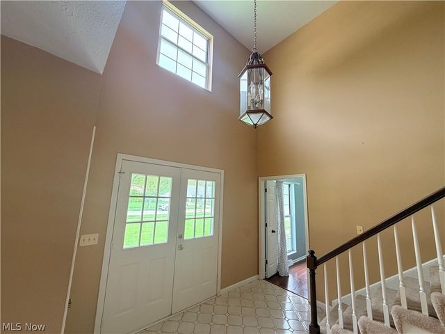 27111 Newton Circle, North Olmsted, OH 44070