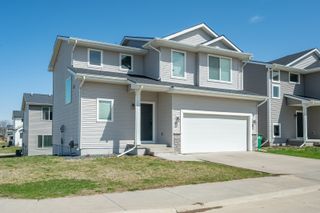 15155 Bellflower Lane, Urbandale, IA 50323