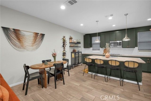 14865 W Maple Ter, Panorama City (los Angeles), CA 91402