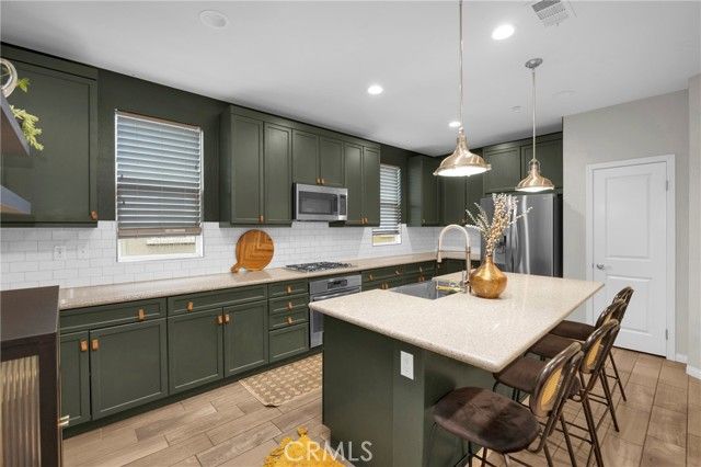 14865 W Maple Ter, Panorama City (los Angeles), CA 91402