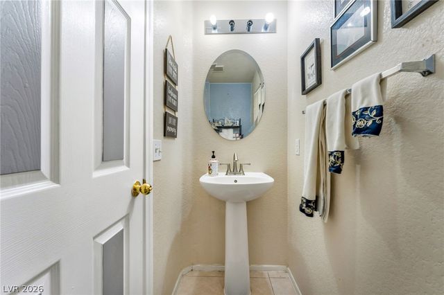 4803 Leadership Court, North Las Vegas, NV 89031