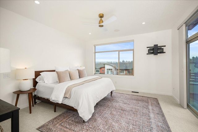 2023 W Summit Pkwy Ave, Spokane, WA 99201