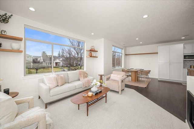 2023 W Summit Pkwy Ave, Spokane, WA 99201