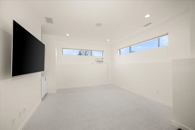 2023 W Summit Pkwy Ave, Spokane, WA 99201