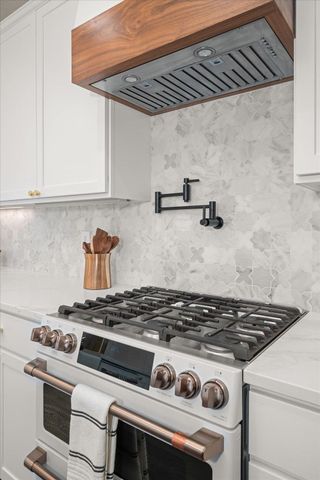 2023 W Summit Pkwy Ave, Spokane, WA 99201