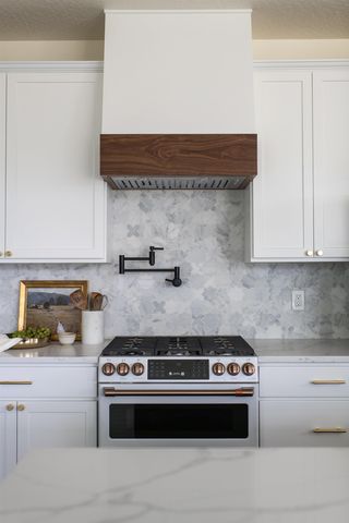 2023 W Summit Pkwy Ave, Spokane, WA 99201