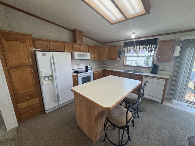 1601 State Highway B B, Crane, MO 65633