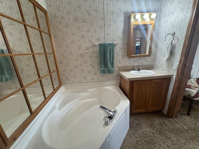 1601 State Highway B B, Crane, MO 65633