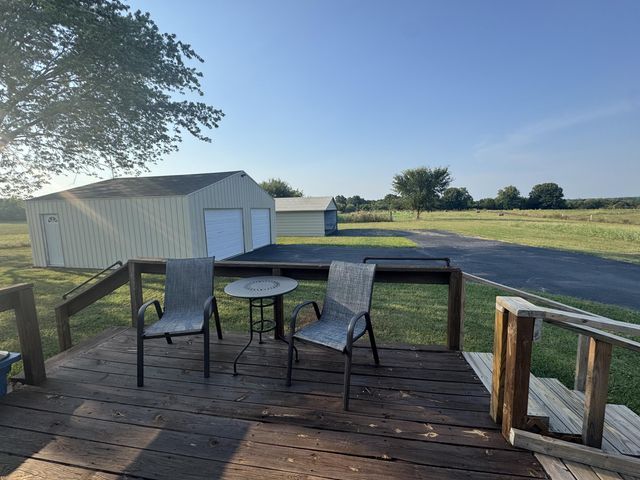 1601 State Highway B B, Crane, MO 65633