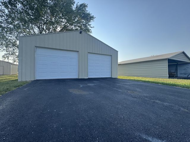 1601 State Highway B B, Crane, MO 65633