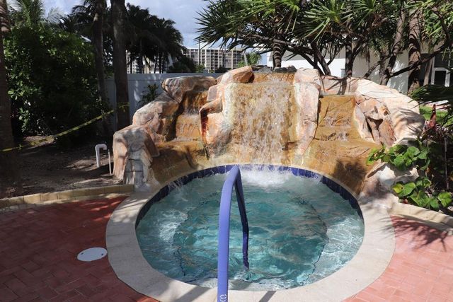 3001 S Ocean Drive 1011, Hollywood, FL 33019