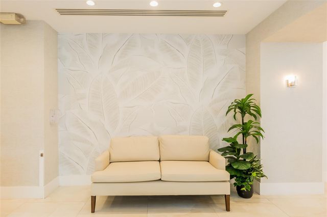 3001 S Ocean Drive 1011, Hollywood, FL 33019