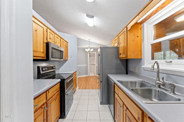 3820 Saddle Brook Way, Sevierville, TN 37862
