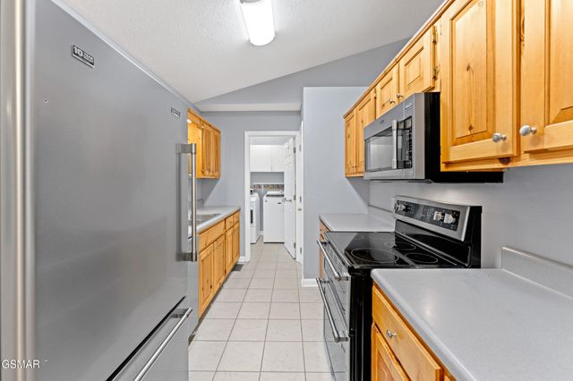 3820 Saddle Brook Way, Sevierville, TN 37862