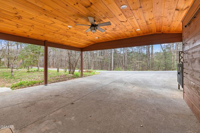 3820 Saddle Brook Way, Sevierville, TN 37862