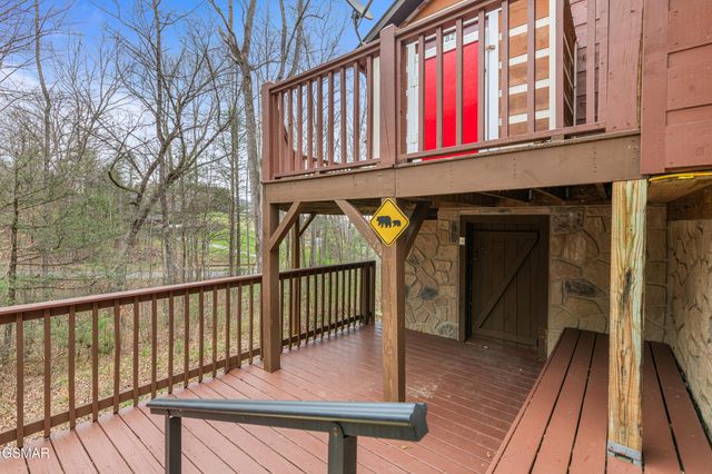 3820 Saddle Brook Way, Sevierville, TN 37862