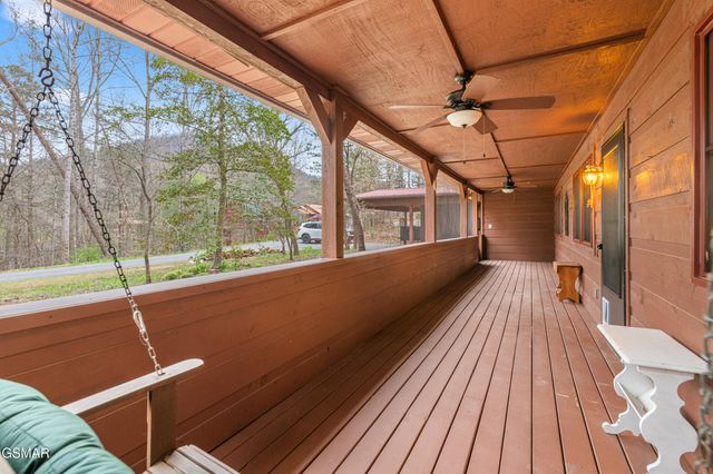 3820 Saddle Brook Way, Sevierville, TN 37862