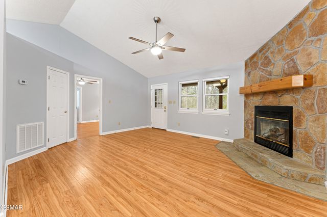 3820 Saddle Brook Way, Sevierville, TN 37862