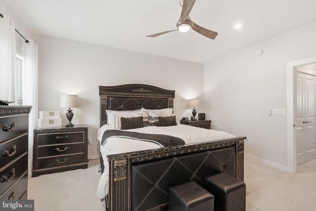 18359 MOSS GARDEN RD, Dumfries, VA 22026